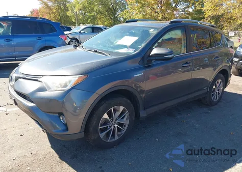 2017 Toyota Rav4 Hybrid Xle z USA, uszkodzony, nr VIN JTMRJREV9HD108036